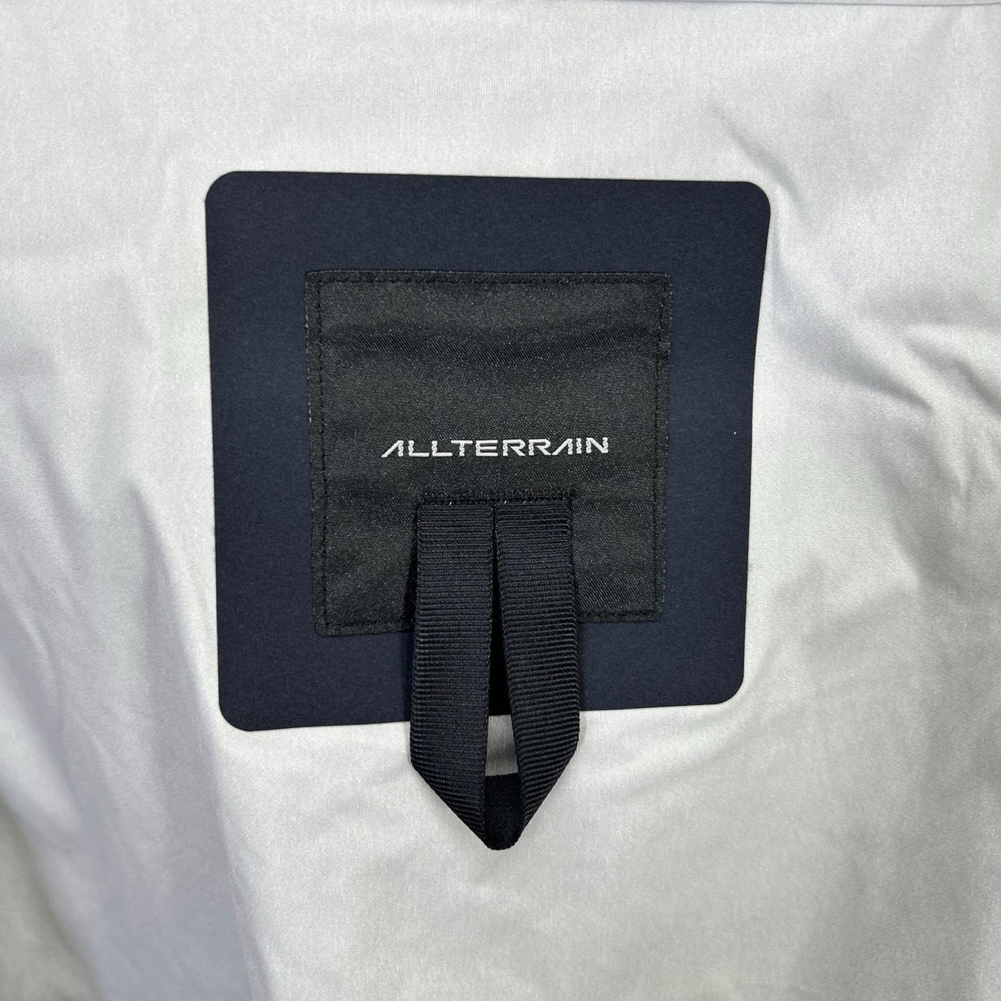 DESCENTE 迪桑特 DU4FWBA2M 24AW 黑色 ALLTERRAIN CREAS 硬壳夹克 夹克
