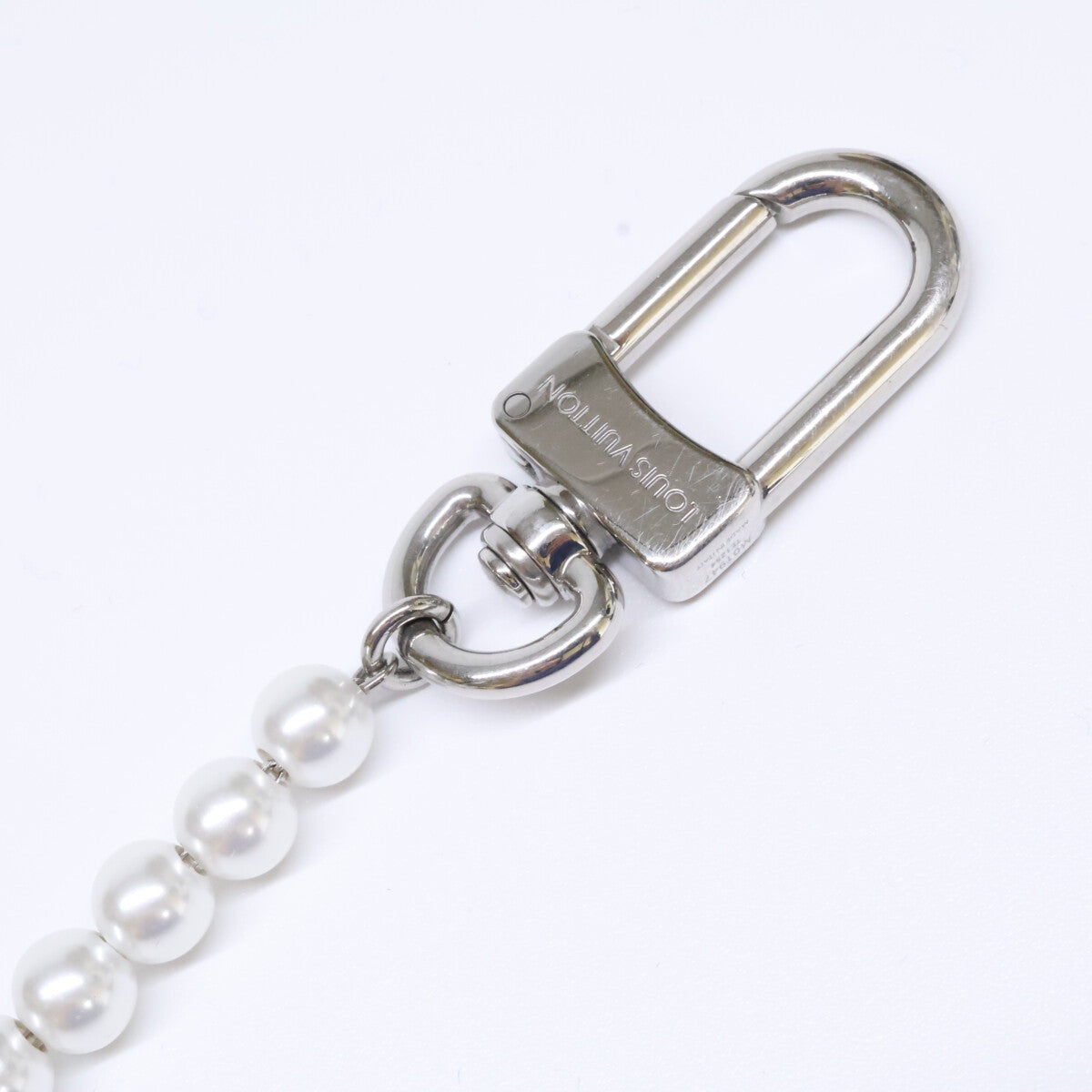 LOUIS VUITTON 24S M01947 Pearl Fusion Bag Charm Others
