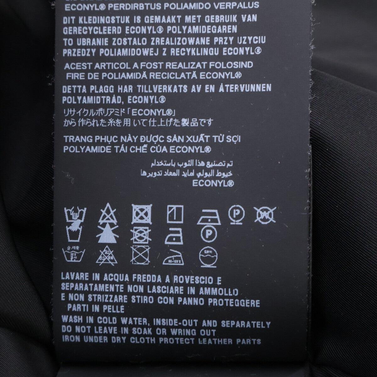 国内正規 24AW SGC584 Re-Nylon ﾀﾞｳﾝｼﾞｬｹｯﾄ ジャケット S メンズ