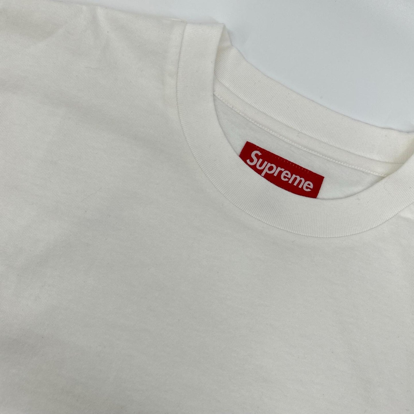 Supreme シュプリーム ホワイト Cracked Spellout S S Top トップス