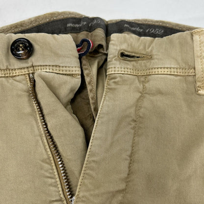 MONCLER モンクレール ベージュ PANTALONE BERMUDA ハーフパンツ ボトムス