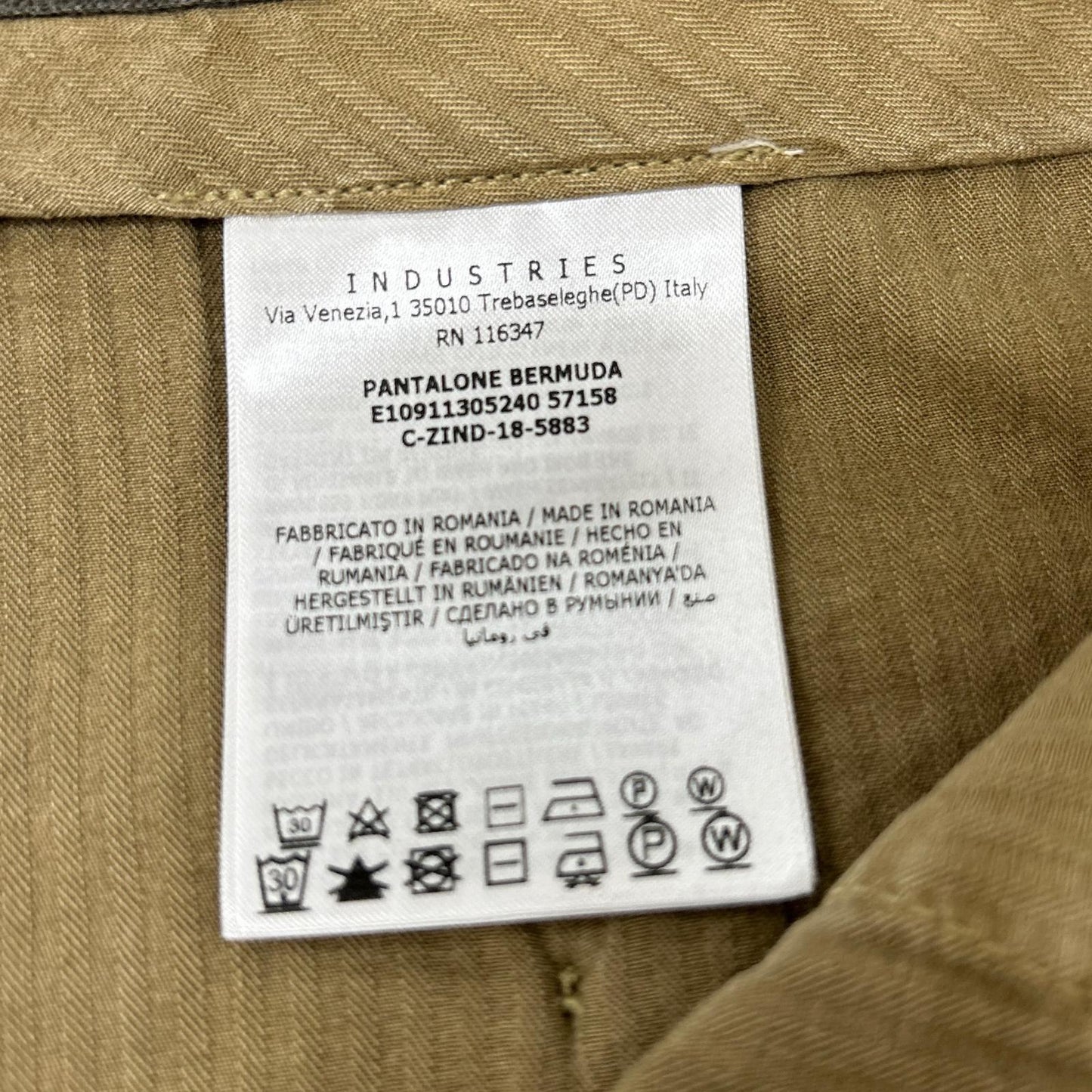 MONCLER モンクレール ベージュ PANTALONE BERMUDA ハーフパンツ ボトムス