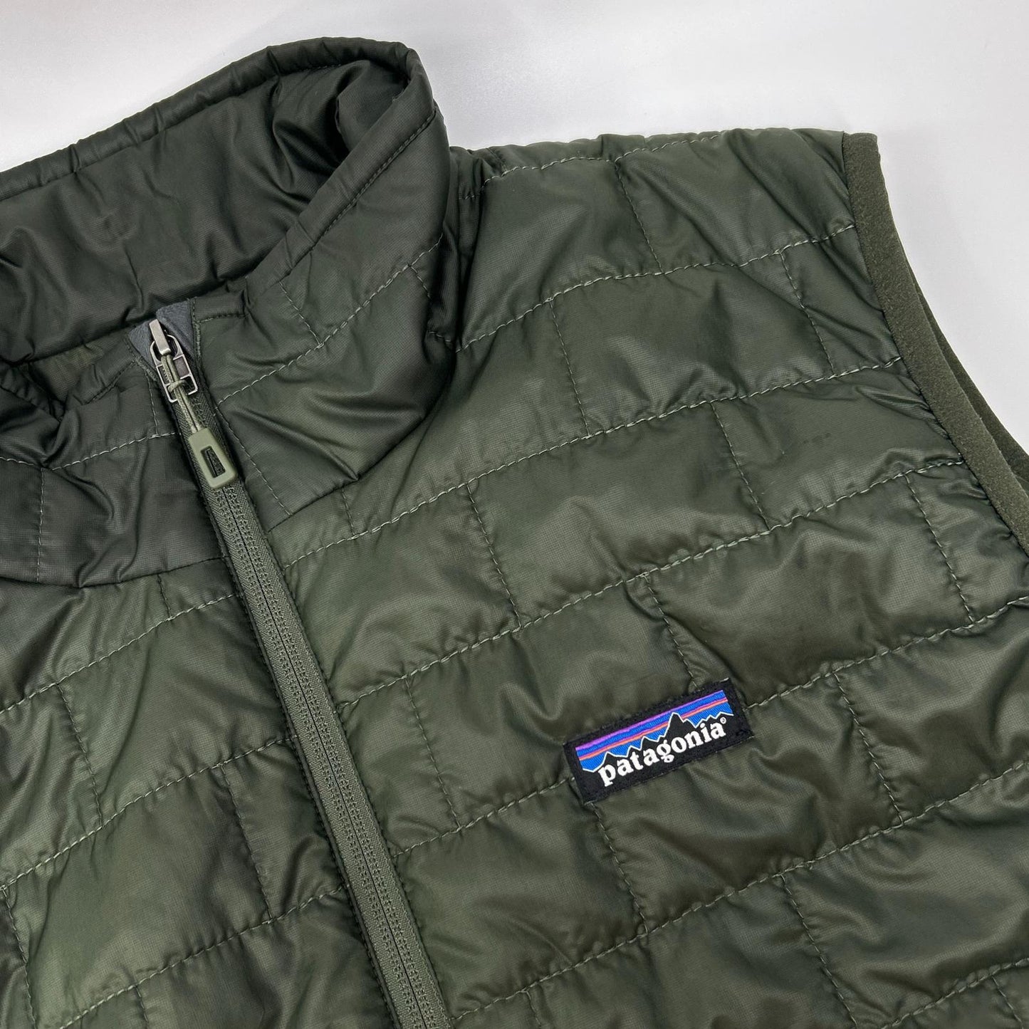 patagonia パタゴニア 84242FA21 カーキ ナノパフベスト ベスト