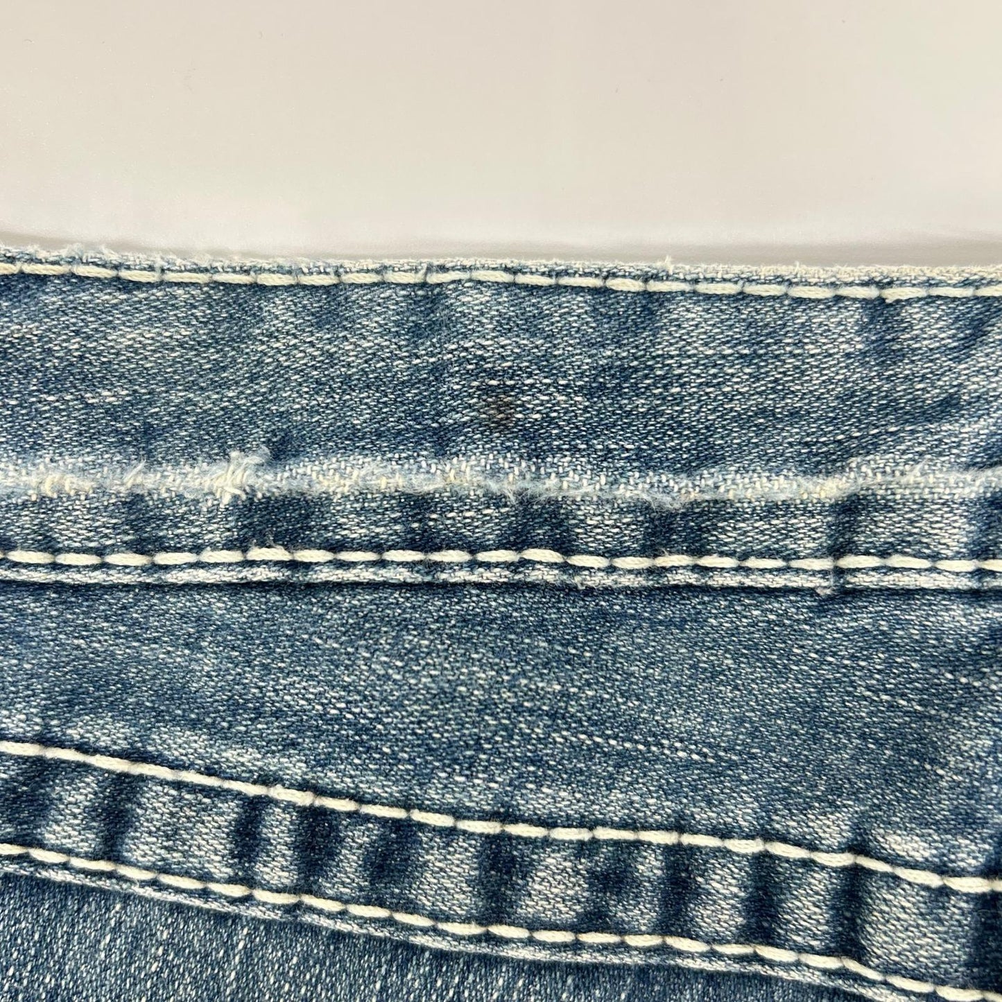 TRUE RELIGION True Religion Joy 大T恤 破洞喇叭牛仔裤 下装