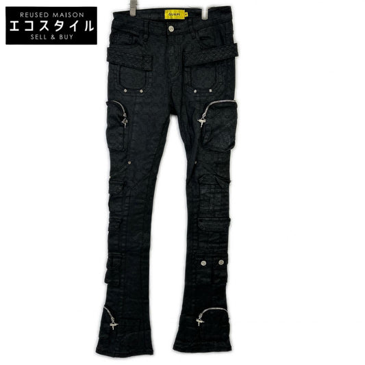 GUAPI グアピ ブラック ALL BLACK MONOGRAM EMBELLISHED DENIM ボトムス