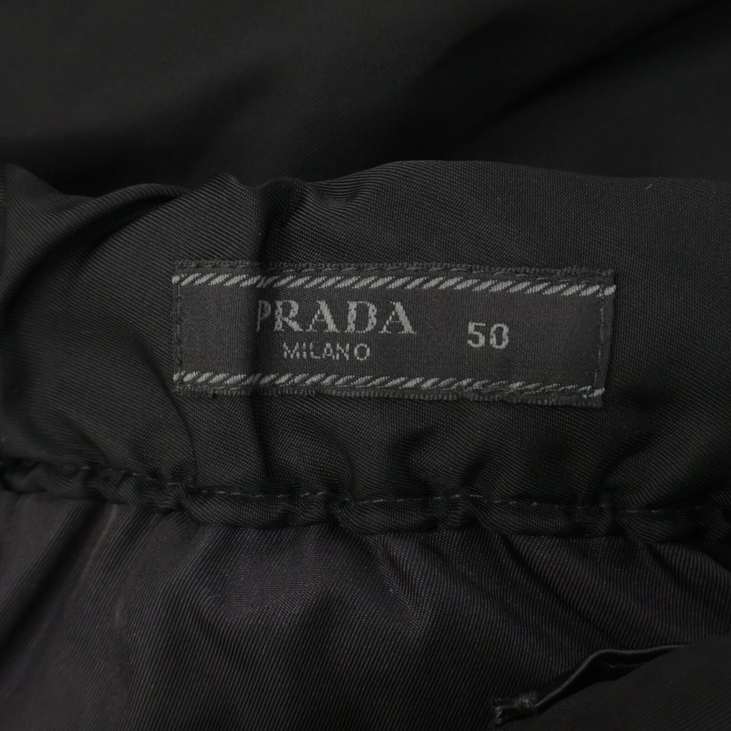PRADA プラダ 【国内正規/23年製】SPH156 Re-Nylon トライアングルロゴプレート バミューダ カーゴ ショートパンツ ボトムス