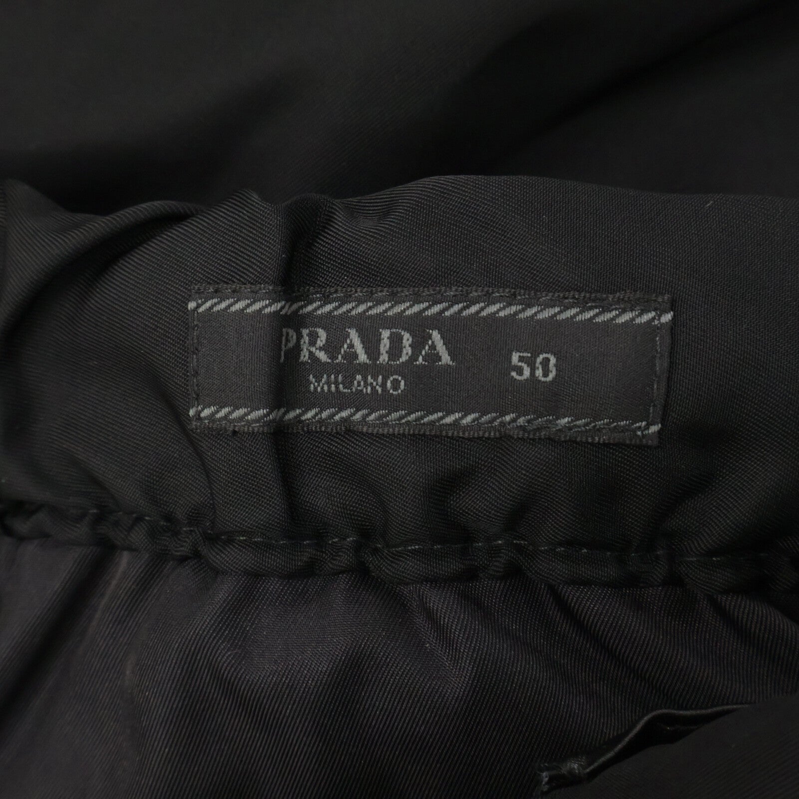 PRADA プラダ 【国内正規/23年製】SPH156 Re-Nylon トライアングルロゴプレート バミューダ カーゴ ショートパンツ ボトムス