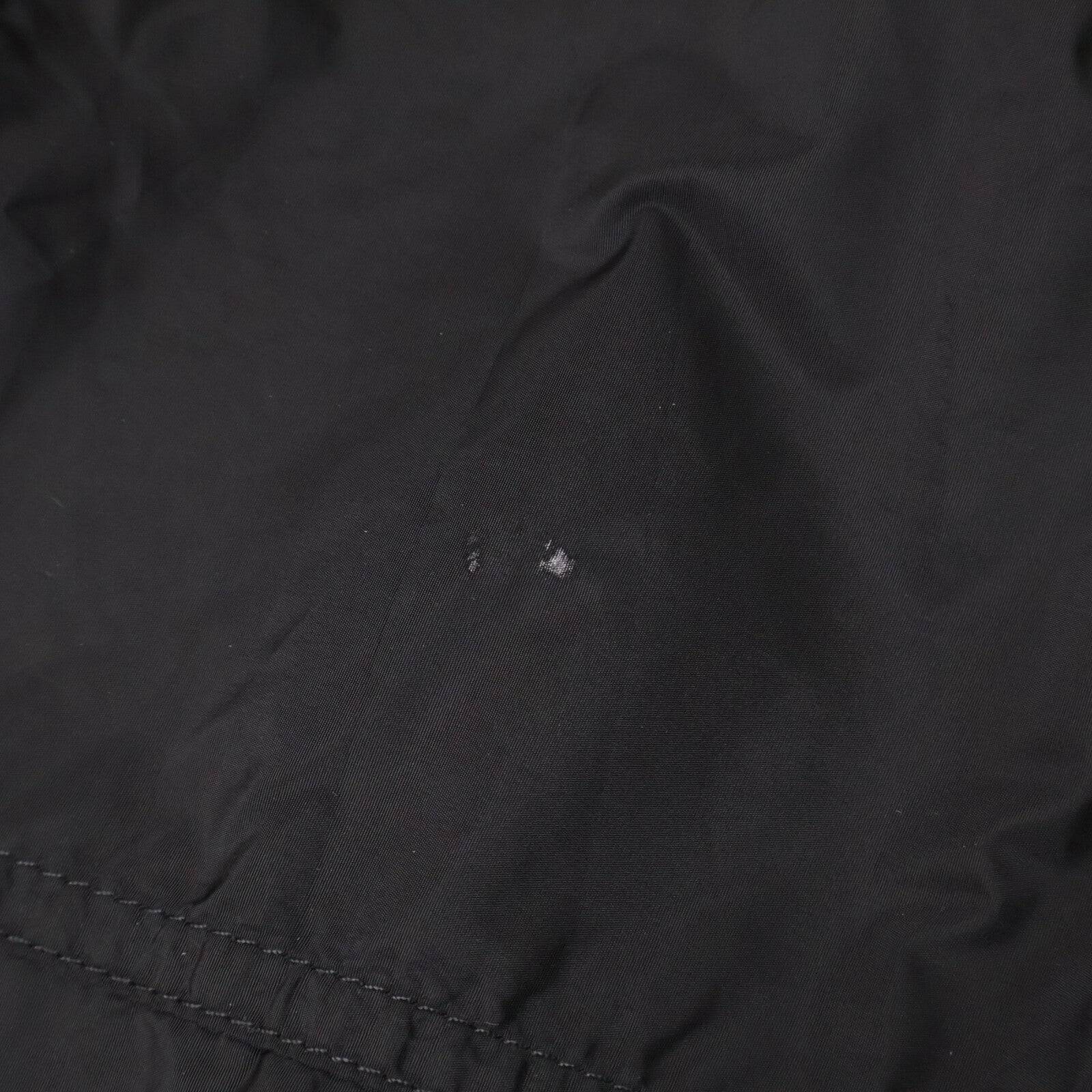 PRADA プラダ 【国内正規/24年製】SC758 Re-Nylon トライアングルロゴプレート オーバーサイズ ジップアップ 半袖シャツ トップス