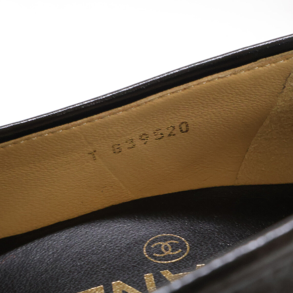 CHANEL シャネル 23年 G39520 ブラック ローファー カーフスキン メタル シューズ