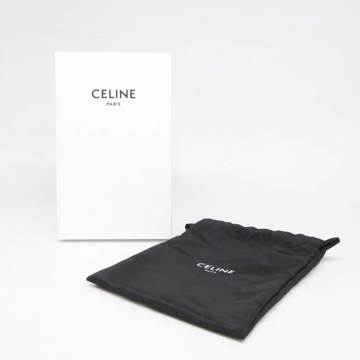 CELINE セリーヌ 【新品同様】ラージ ジップウォレット / トリオンフ エンボス加工カーフスキン 長財布（小銭入れあり）