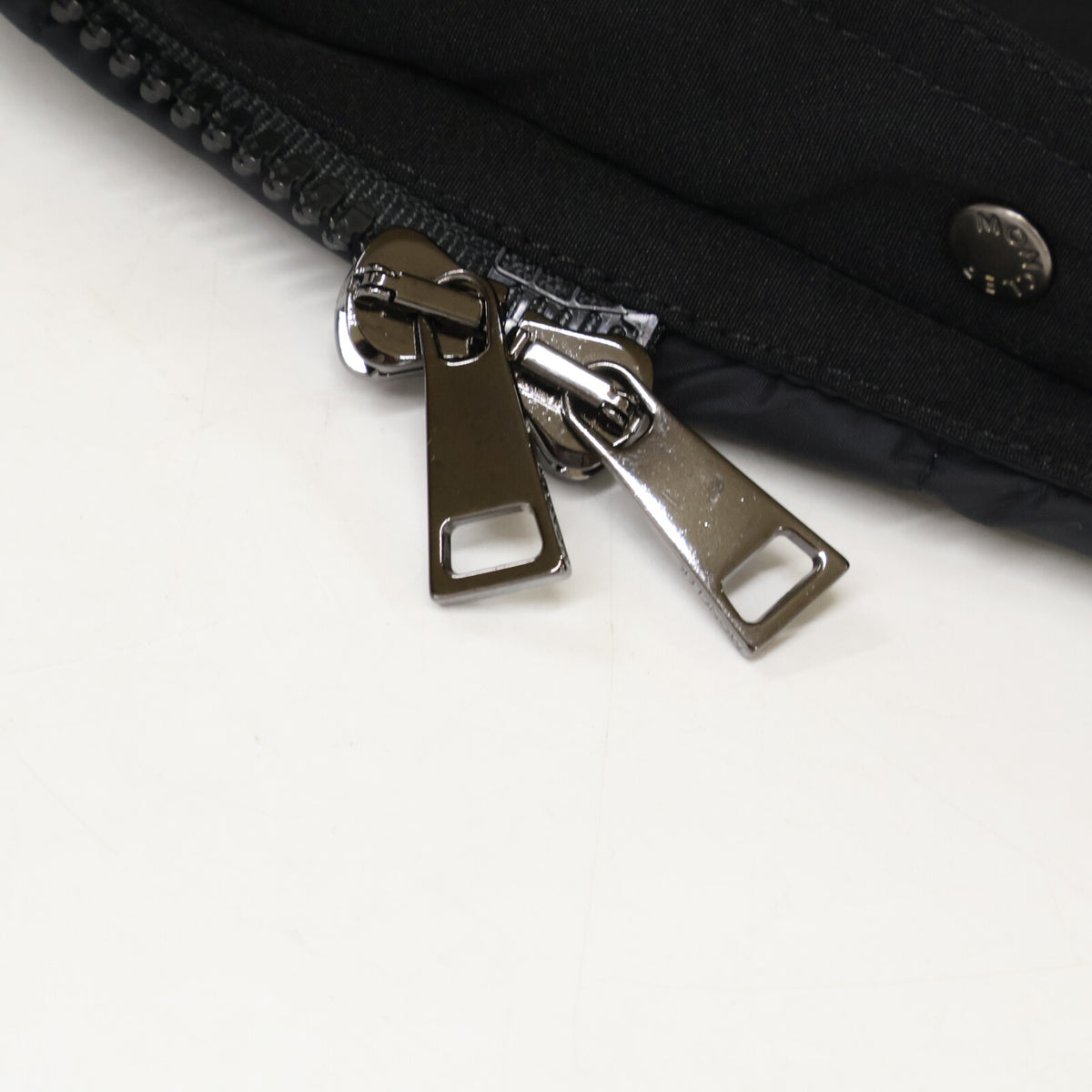 MONCLER モンクレール COLORADO フーディダウン コート