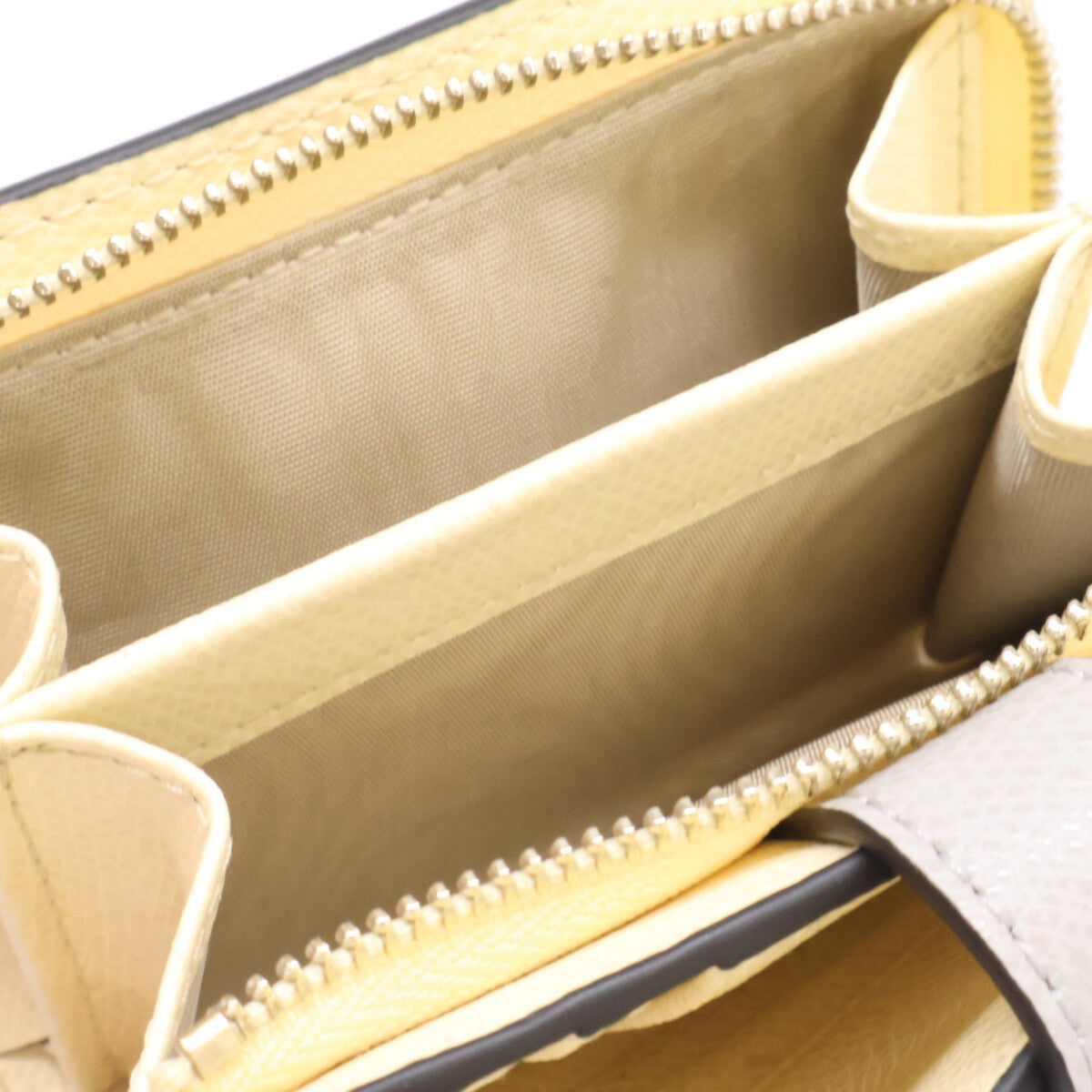 FURLA フルラ 【新品未使用】Furla Camelia フルラ カメリア コンパクト財布 M 二つ折り財布（小銭入れあり）