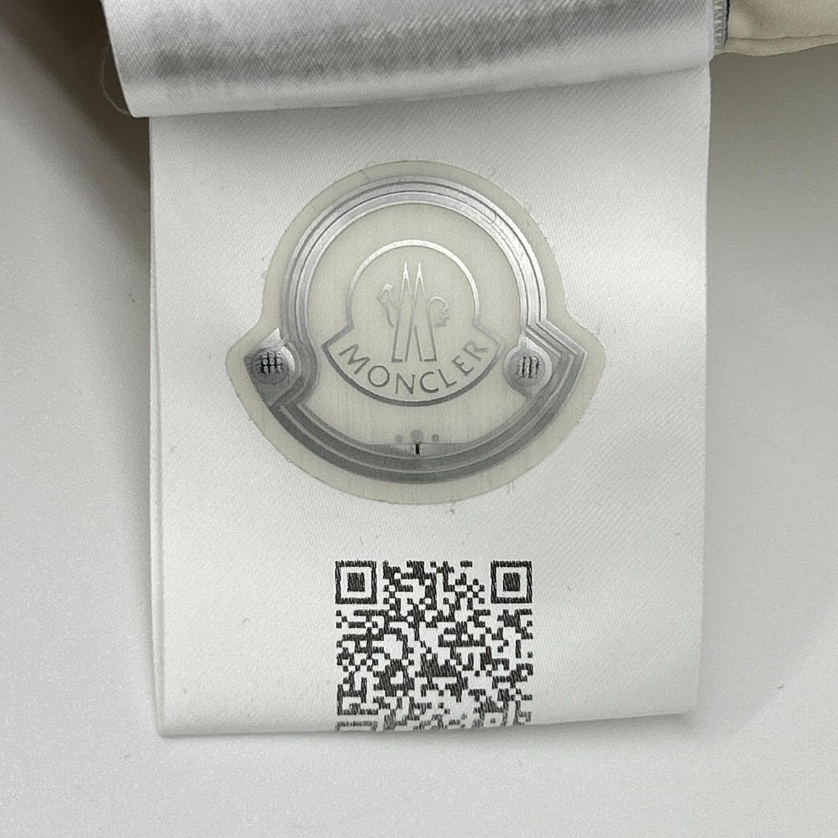 MONCLER モンクレール 19年 YERES ホワイト ライトダウンジャケット ジャケット