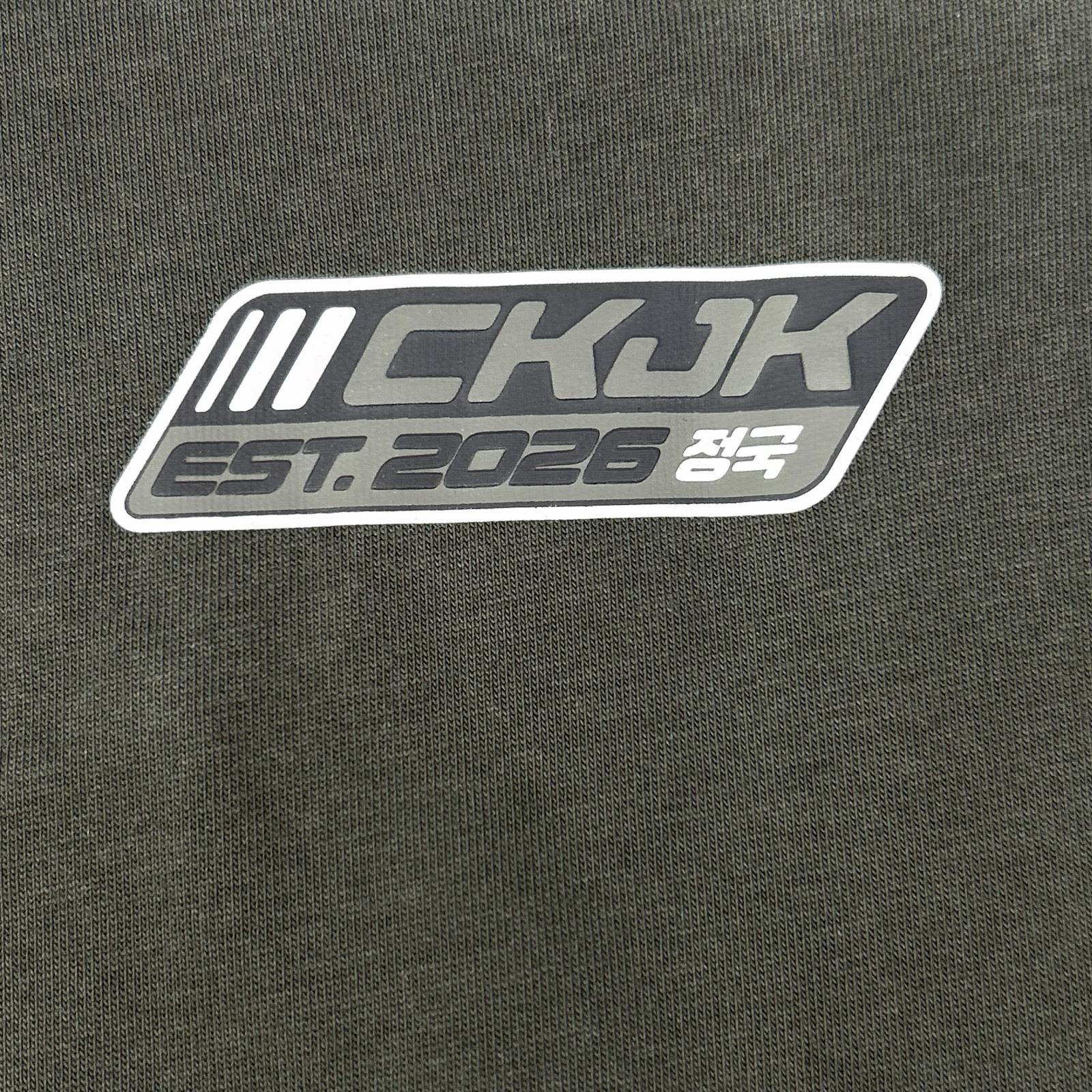 CalvinKlein カルバンクライン ×JUNG KOOK 40421MF REBEL BADGE S/S TEE Tシャツ トップス