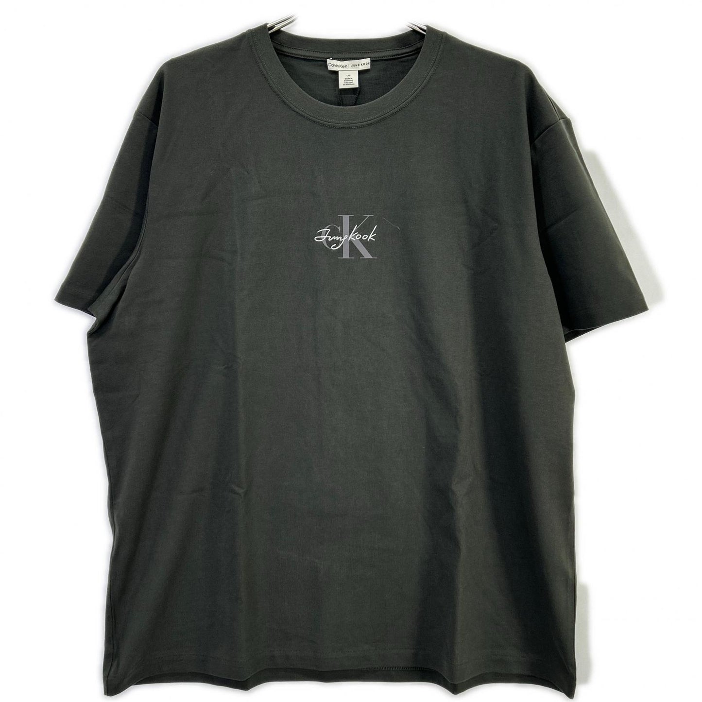 CalvinKlein カルバンクライン ×JUNG KOOK 40420MF MONOGRAM S/S TEE Tシャツ モノロゴ トップス