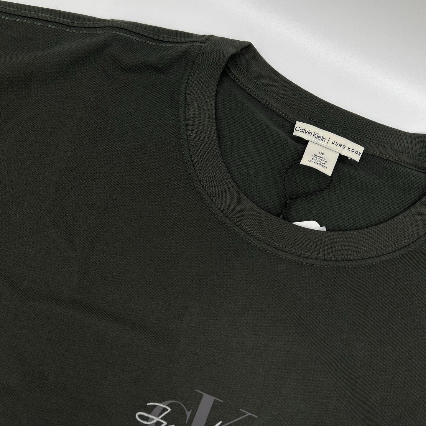 CalvinKlein カルバンクライン ×JUNG KOOK 40420MF MONOGRAM S/S TEE Tシャツ モノロゴ トップス