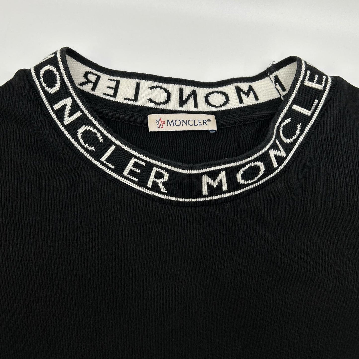 MONCLER モンクレール 22年 ブラック ロゴカラー Tシャツ トップス