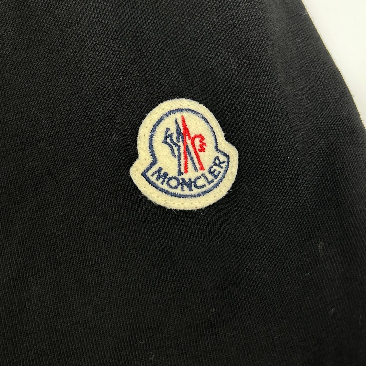 MONCLER モンクレール 22年 ブラック ロゴカラー Tシャツ トップス