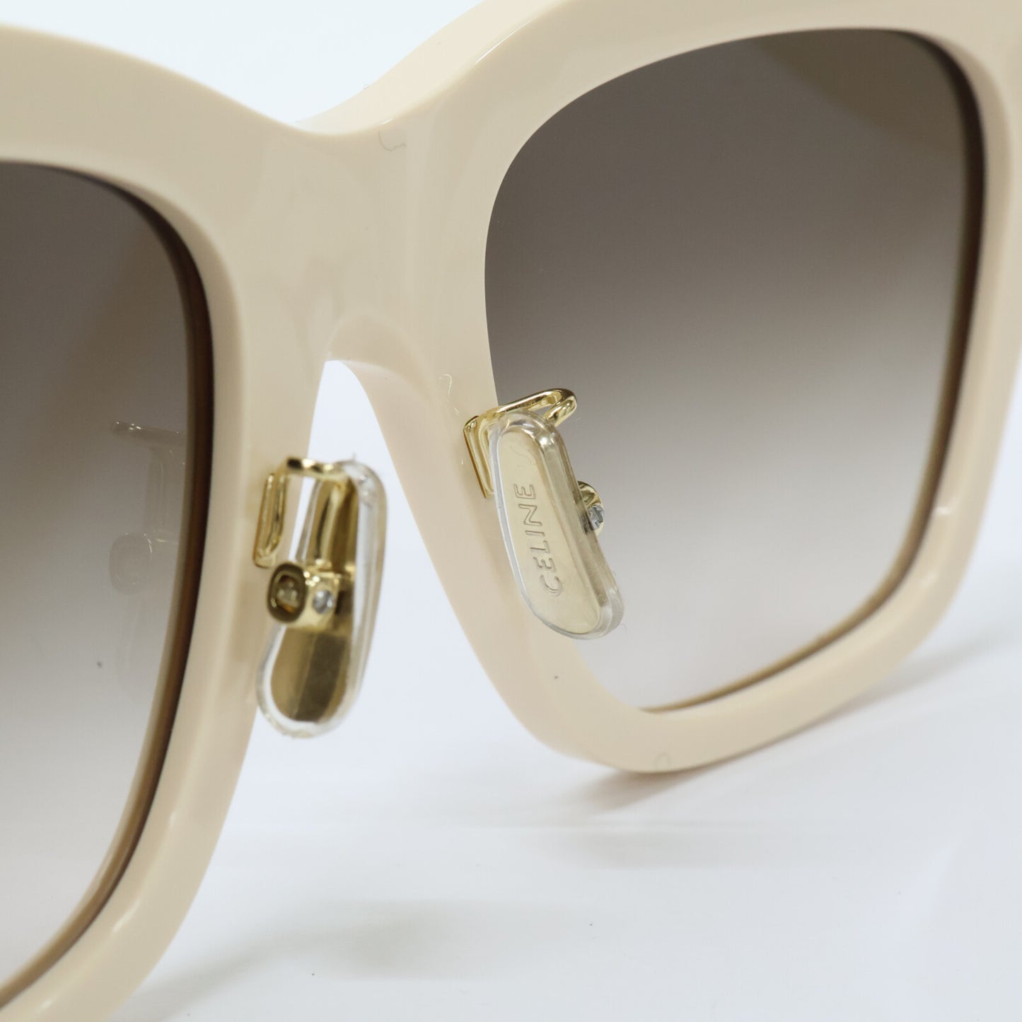 CELINE セリーヌ CL40253F 25F トリオンフ 09 キャットアイフレーム サングラス