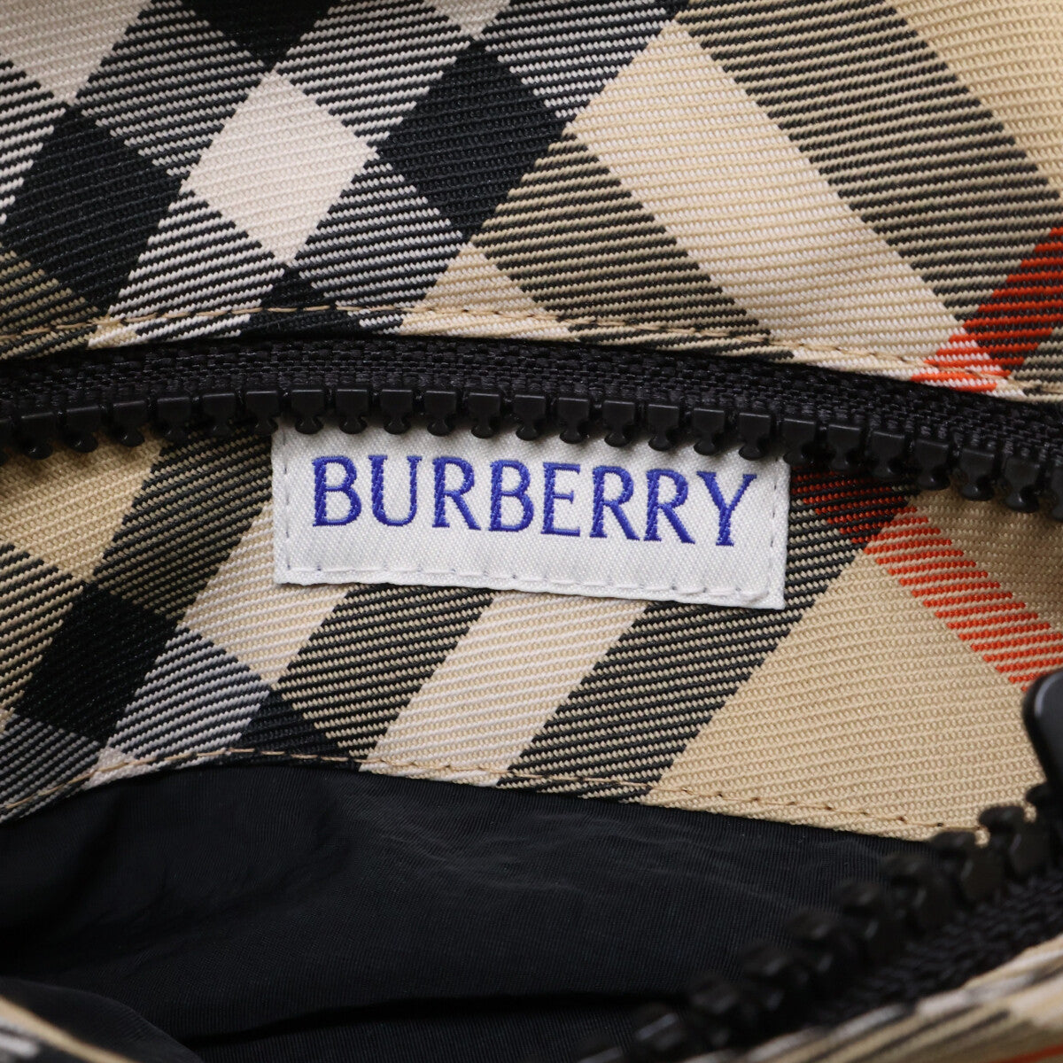 BURBERRY Burberry [Like new/Domestic authentic] 8087229 Nova check reversible hooded jacket