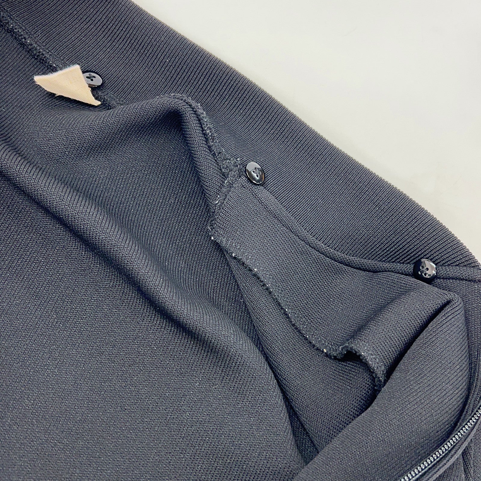 β 27-27K103 black hooded zip-up knit jacket