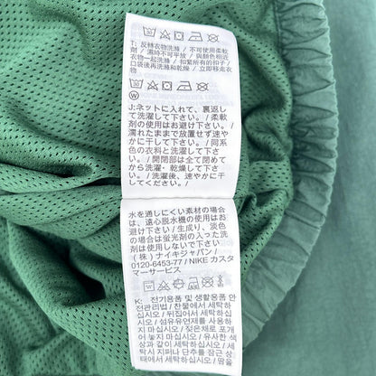 NIKE ナイキ AR2213 グリーン アノラックウインドブレーカージャケット ジャケット