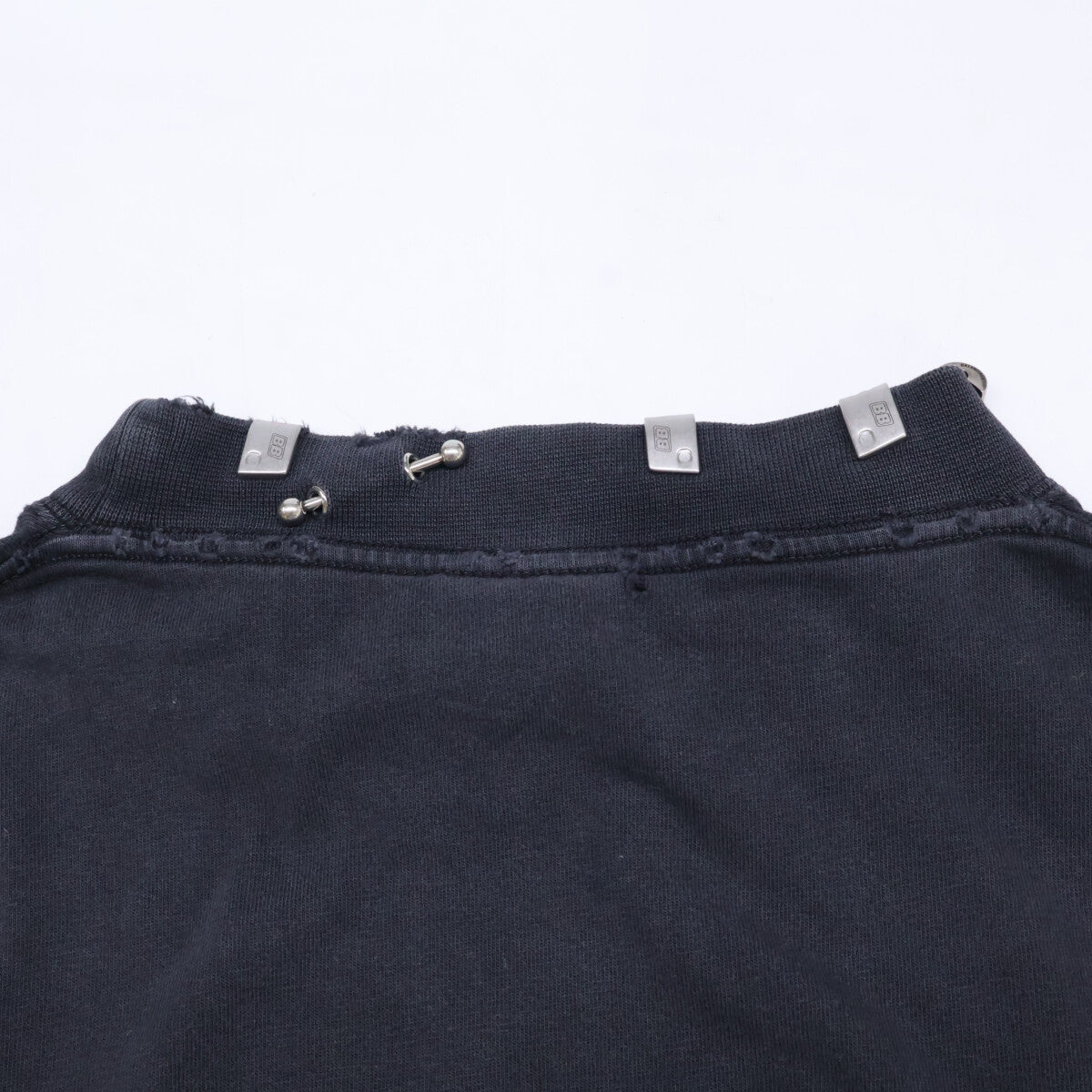BALENCIAGA バレンシアガ 【国内正規/23年製】761460 Pierced オーバーサイズ ピアス装飾 ダメージ加工 半袖Tシャツ トップス