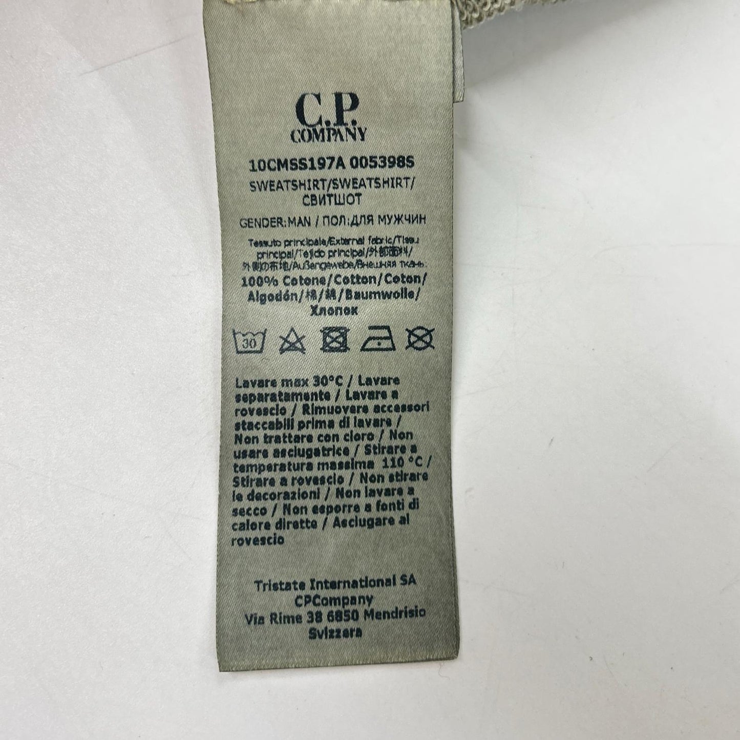 C.P.COMPANY シーピーカンパニー 10CMSS197A グレー クルーネック ICEレンズスウェットシャツ トップス