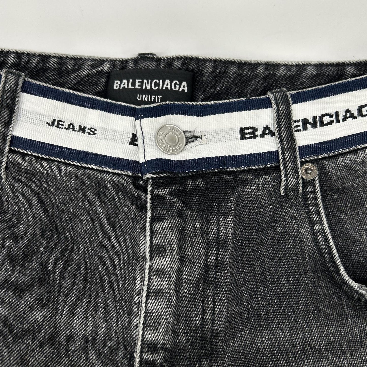 BALENCIAGA バレンシアガ 20年 657615 デニムパンツ ボトムス