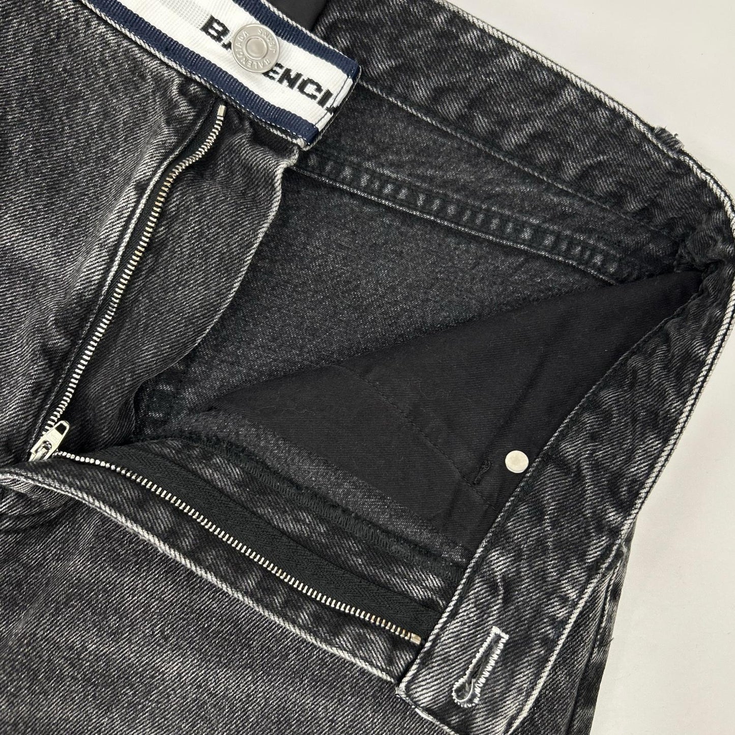 BALENCIAGA バレンシアガ 20年 657615 デニムパンツ ボトムス