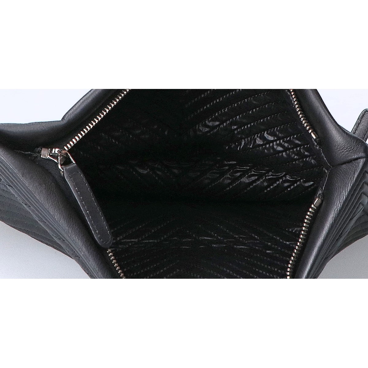 CHANEL シャネル 美品 21番台 ラムスキン ココマーク ボーイシャネル シェブロン Vステッチ クラッチバッグ セカンドバッグ クラッチバッグ