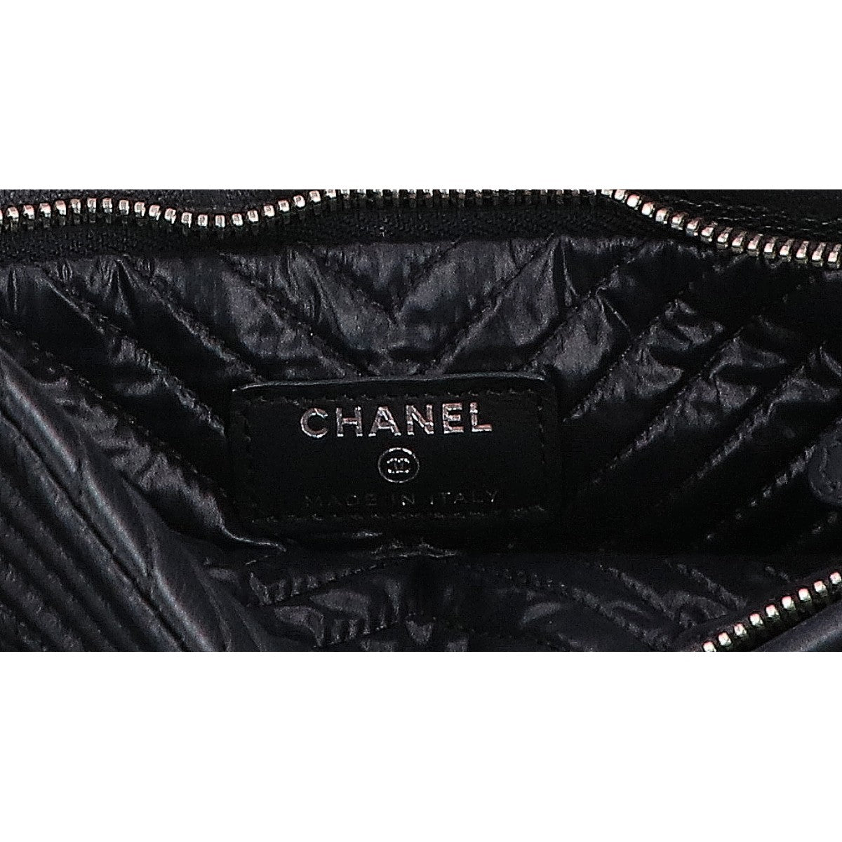 CHANEL シャネル 美品 21番台 ラムスキン ココマーク ボーイシャネル シェブロン Vステッチ クラッチバッグ セカンドバッグ クラッチバッグ
