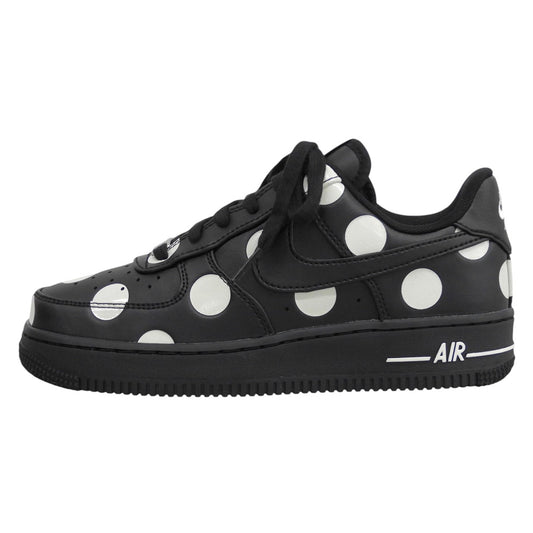 NIKE ナイキ 新品同様 AIR FORCE 1 '07 ローカット スニーカー シューズ レディース 黒 ブラック 23.5cm IR8647 001 シューズ