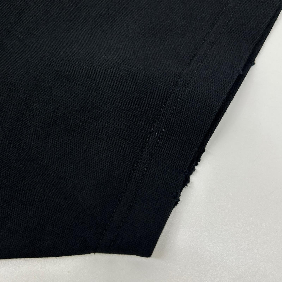 BALENCIAGA バレンシアガ 23年 739028 ブラック ダークウェーブコットンTシャツ トップス