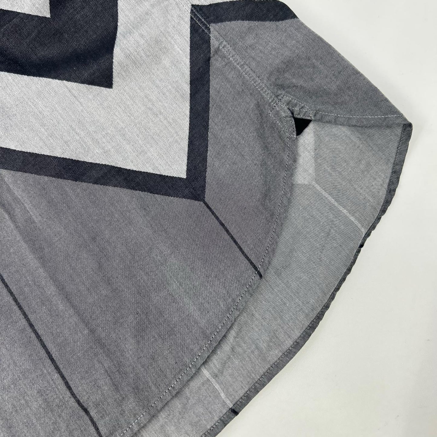 LOUIS VUITTON ルイヴィトン グレー シェプロンストライプ シャツ トップス
