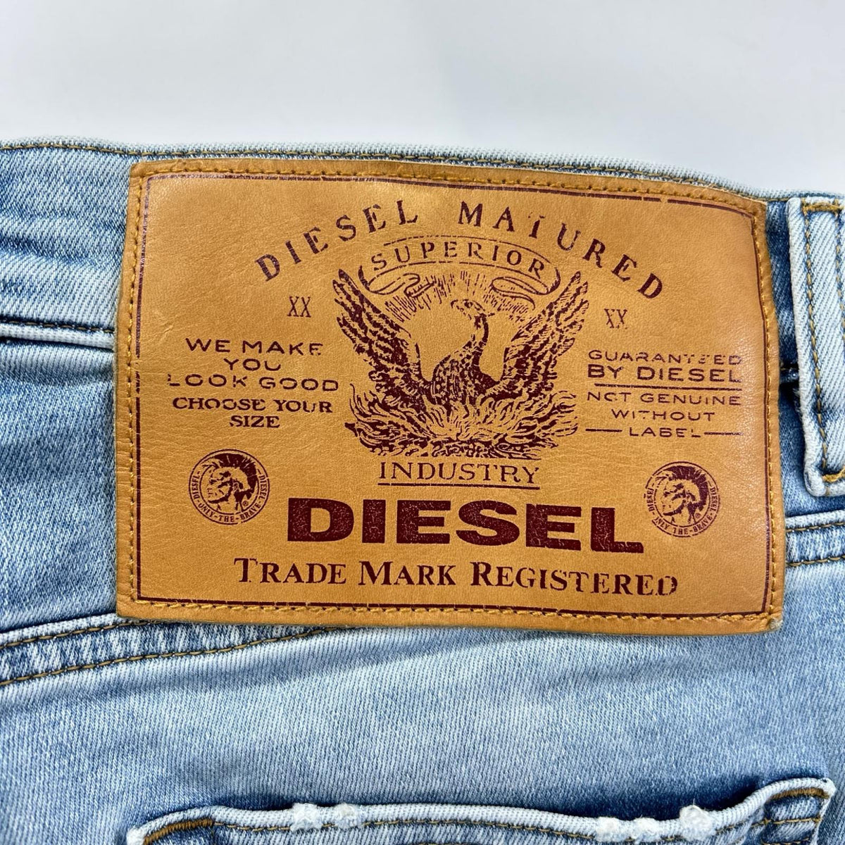 DIESEL ディーゼル ライトインディゴ D-STRUKT JOGG ジップフライ スキニーデニムパンツ ボトムス