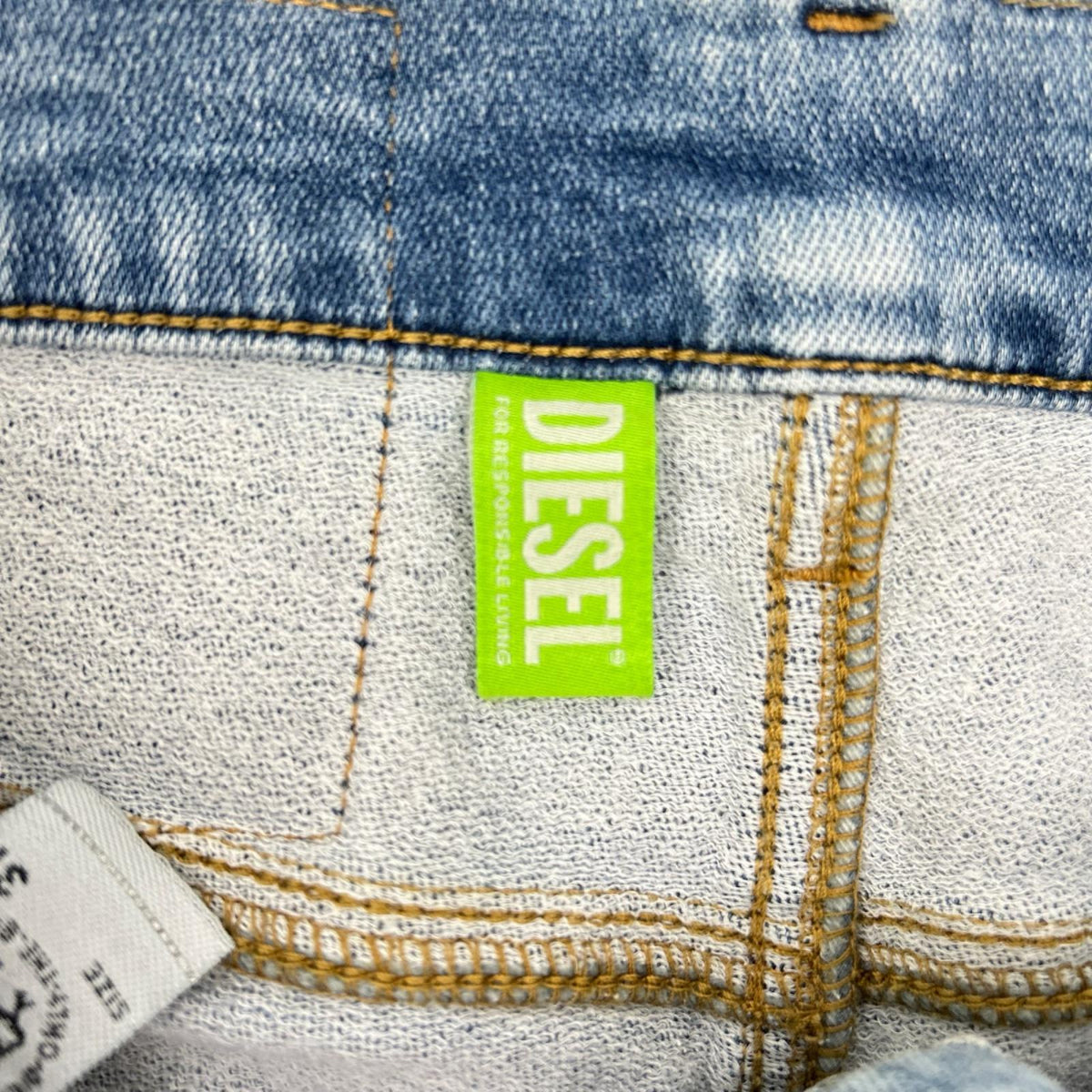 DIESEL ディーゼル ライトインディゴ D-STRUKT JOGG ジップフライ スキニーデニムパンツ ボトムス