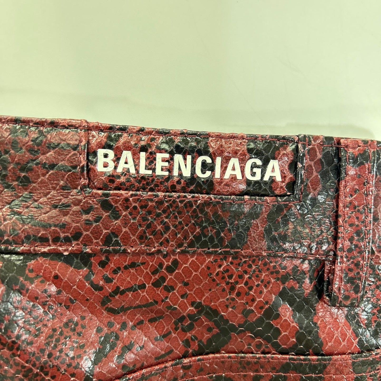 BALENCIAGA バレンシアガ 23年 768691 パイソン レザーブーツカットパンツ ボトムス