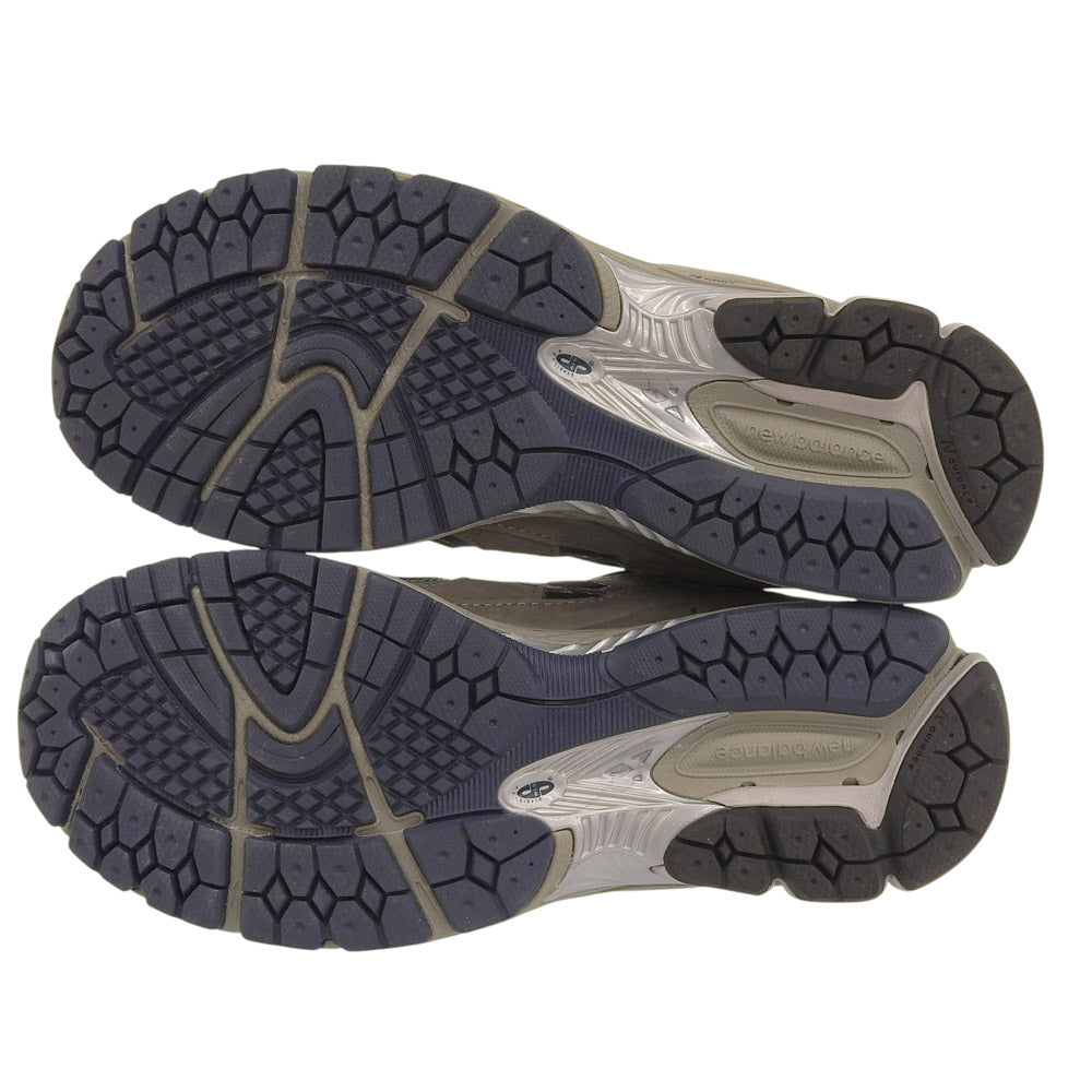 NEW BALANCE ニューバランス 新品同様 ヌバック×メッシュ 2002R ローカットスニーカー シューズ メンズ グレー 26cm ML2002RA シューズ