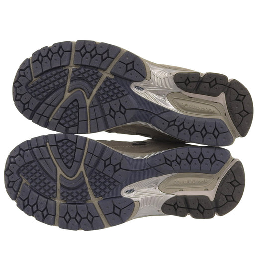 NEW BALANCE ニューバランス 新品同様 ヌバック×メッシュ 2002R ローカットスニーカー シューズ メンズ グレー 26cm ML2002RA シューズ