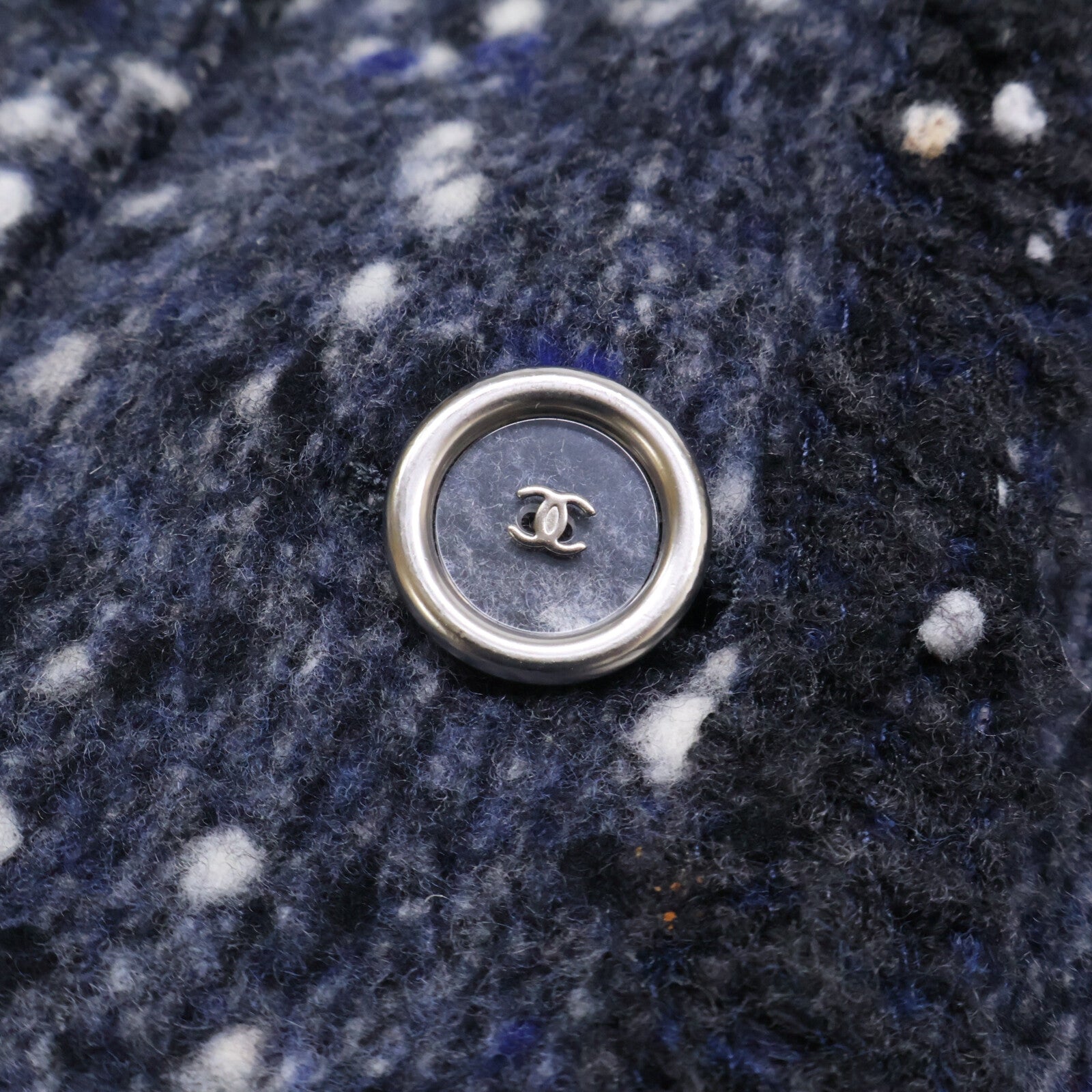 CHANEL シャネル 【国内正規】01A P18265V10470 ココマークボタン ショートジャケット ジャケット