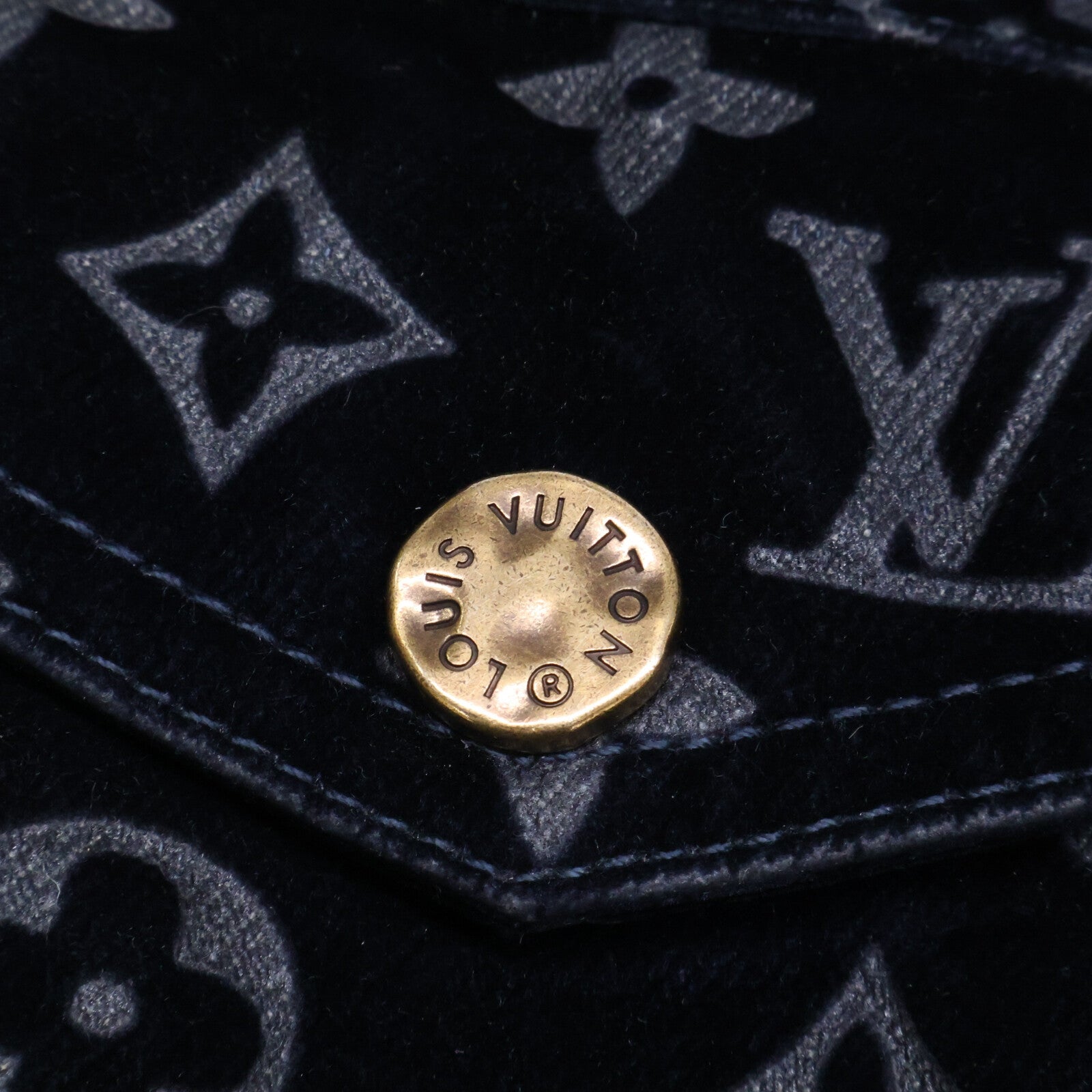 LOUIS VUITTON ルイヴィトン 【美品/国内正規/24年製】RM241M FRV HQA02W モノグラムブリーチ ベロアジャケット ジャケット