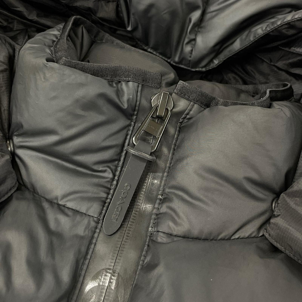 COACH コーチ C5182 ブラック ナイロン シグネチャー ダウンジャケット ジャケット
