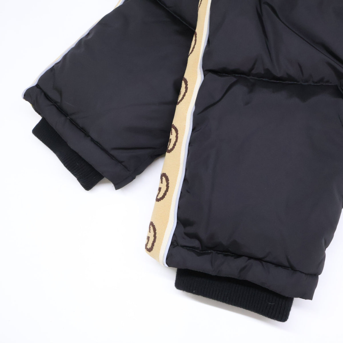 GUCCI グッチ 【美品/国内正規】598725 GGジャガード フード付ダウンジャケット ジャケット