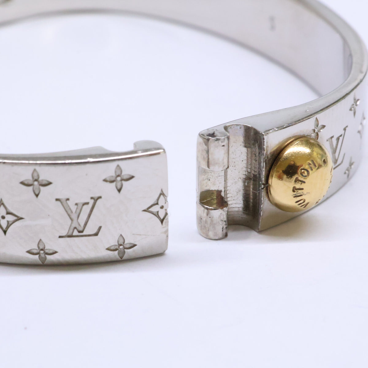 LOUIS VUITTON ルイヴィトン M00249 カフ・ナノグラム バングル