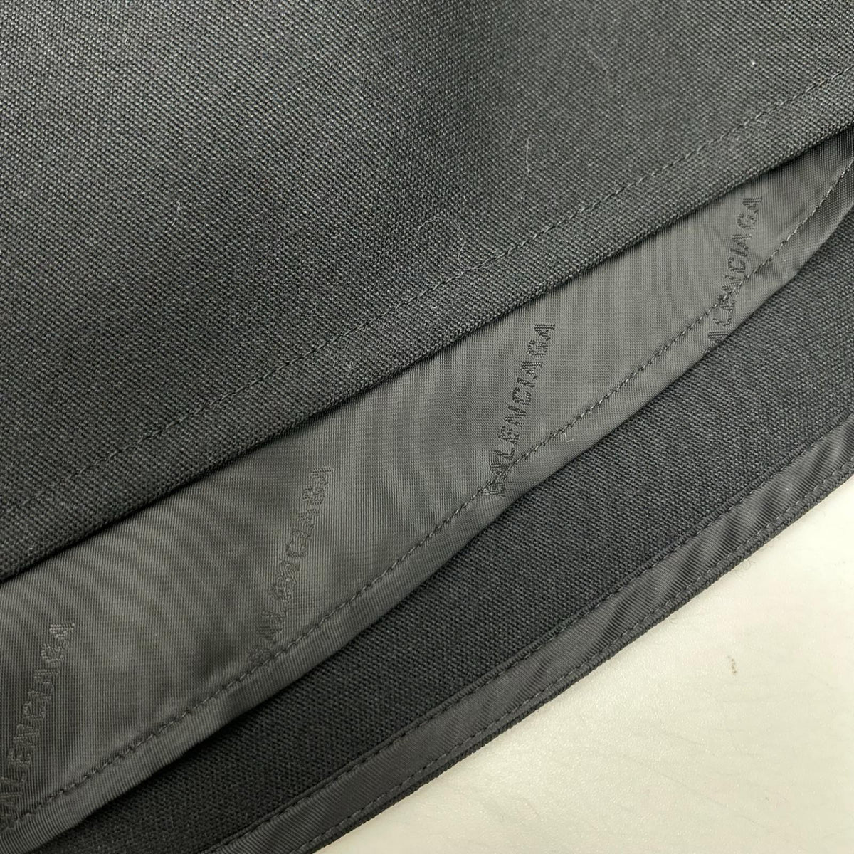 BALENCIAGA バレンシアガ 21年 680303 ブラック バイアス フレア ミディ スカート スカート