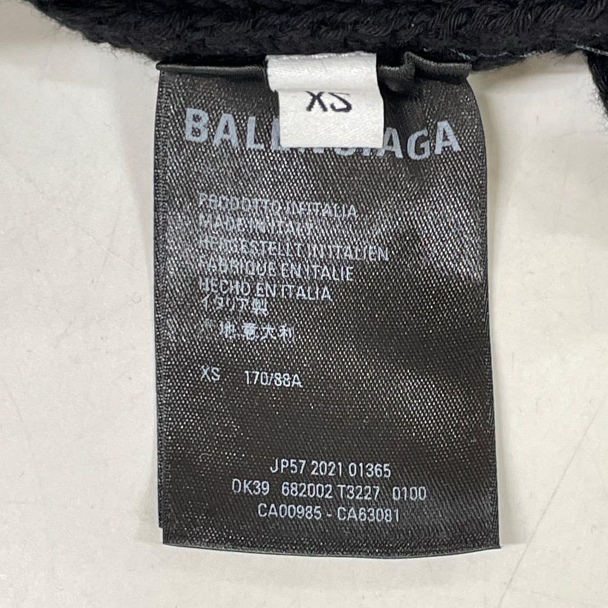 BALENCIAGA バレンシアガ 21年 682002 ブラック オーバーサイズ クロップド タートルネック ニット トップス