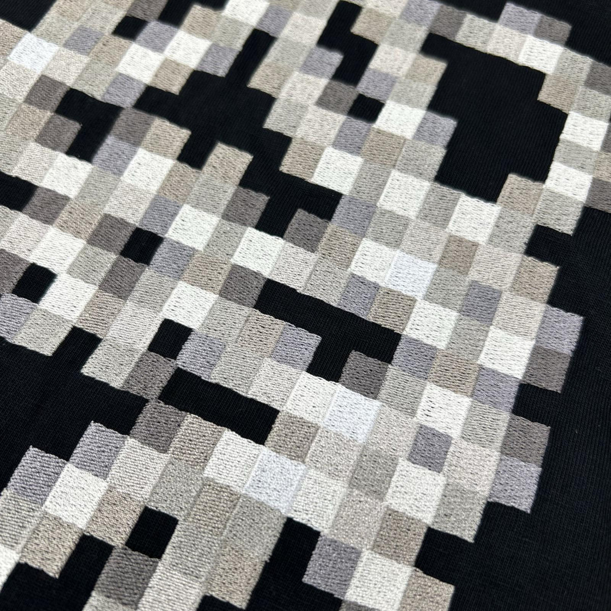 LOEWE ロエベ H526Y22XAD ブラック ピクセルアナグラム刺繍Tシャツ トップス