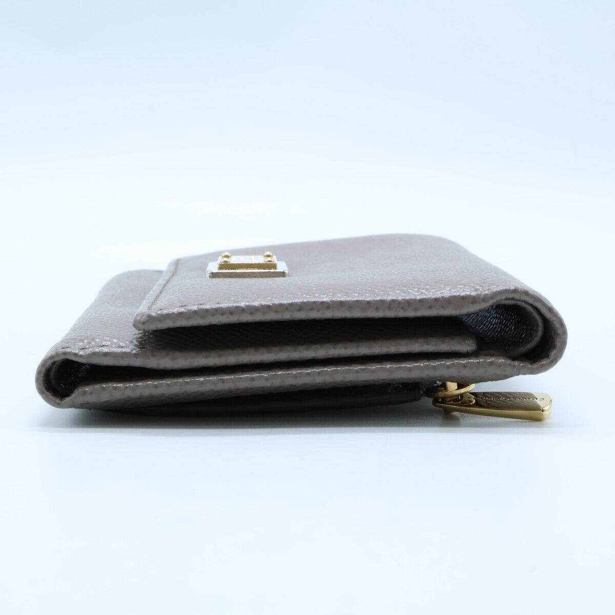 DOLCE&GABBANA ドルチェアンドガッバーナ 【美品】BI0770 ロゴプレート 型押しレザー 三つ折り財布 三つ折り財布（小銭入れあり）