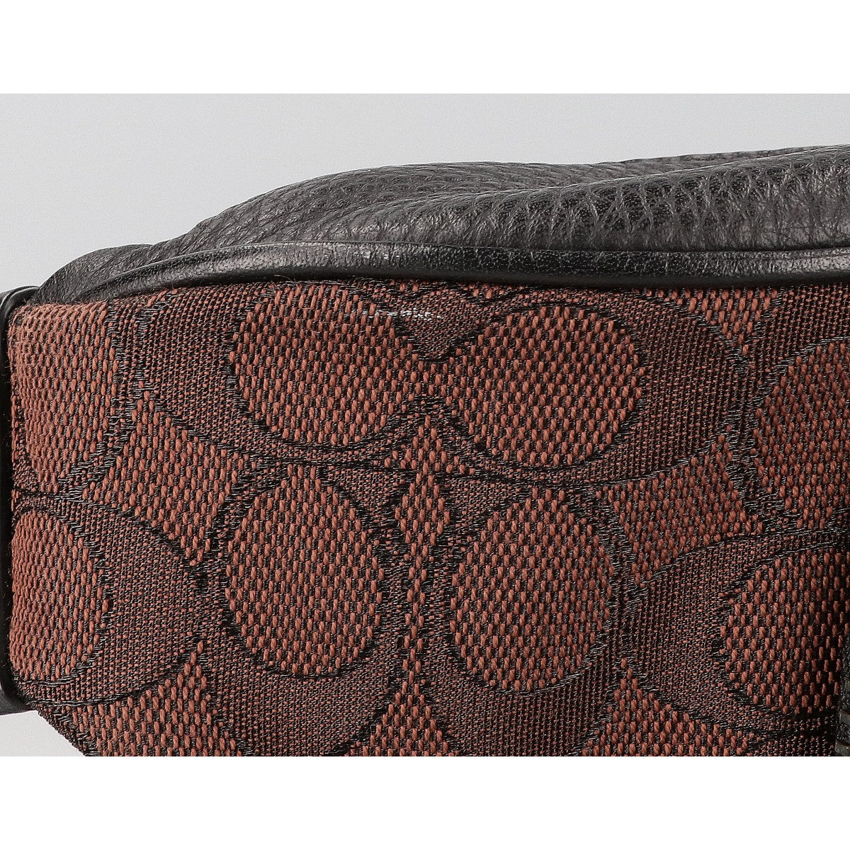 COACH コーチ 【美品】C5386 トンプソン シグネチャー ヴァーシティ ストライプ ベルトバッグ ウエストバッグ